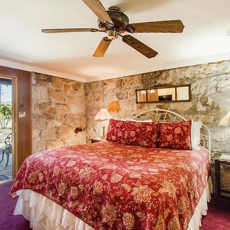 Shady Oaks Country Inn St. Helena Exteriör bild