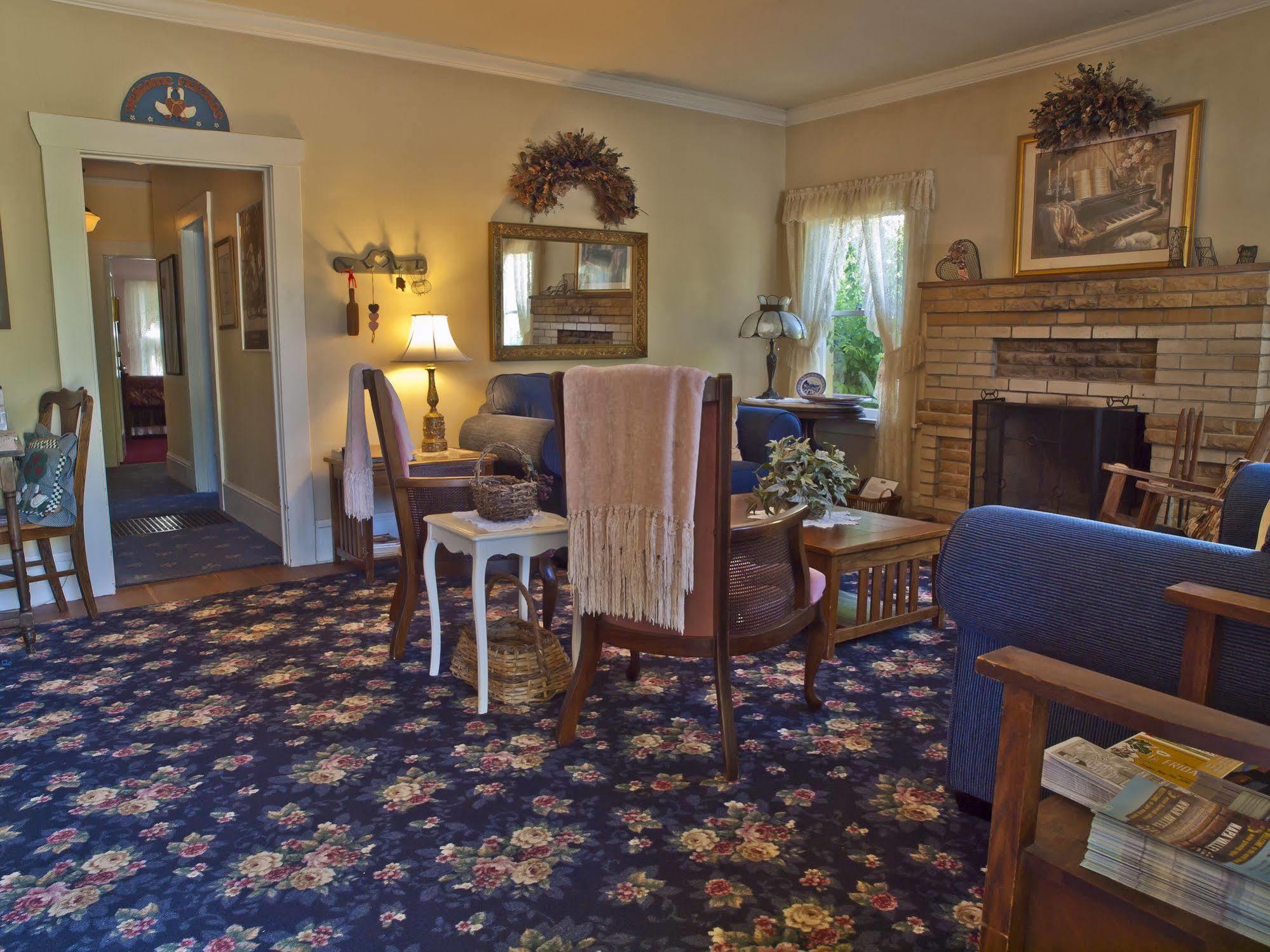 Shady Oaks Country Inn St. Helena Exteriör bild